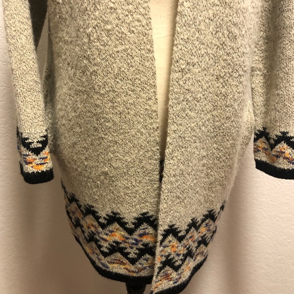 Aztec Long Cardigan - Picture 2 of 8